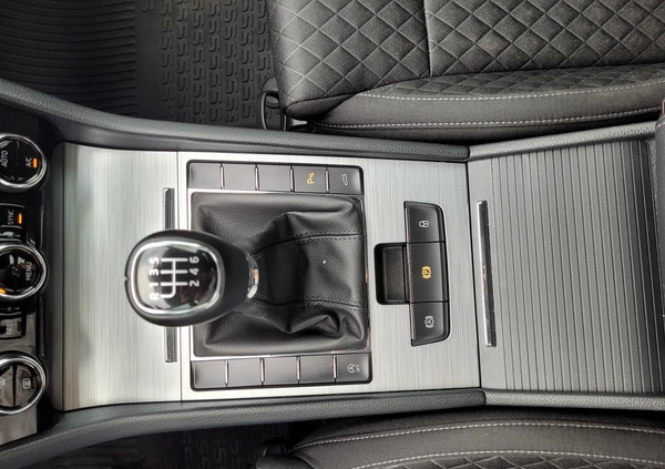 Skoda Superb cena 99900 przebieg: 78633, rok produkcji 2019 z Tychy małe 466